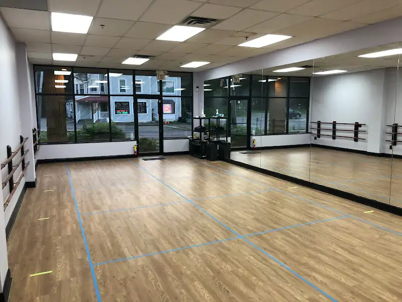 Star Struck Dance Studio - Dance Studio in Mohegan Lake, New York