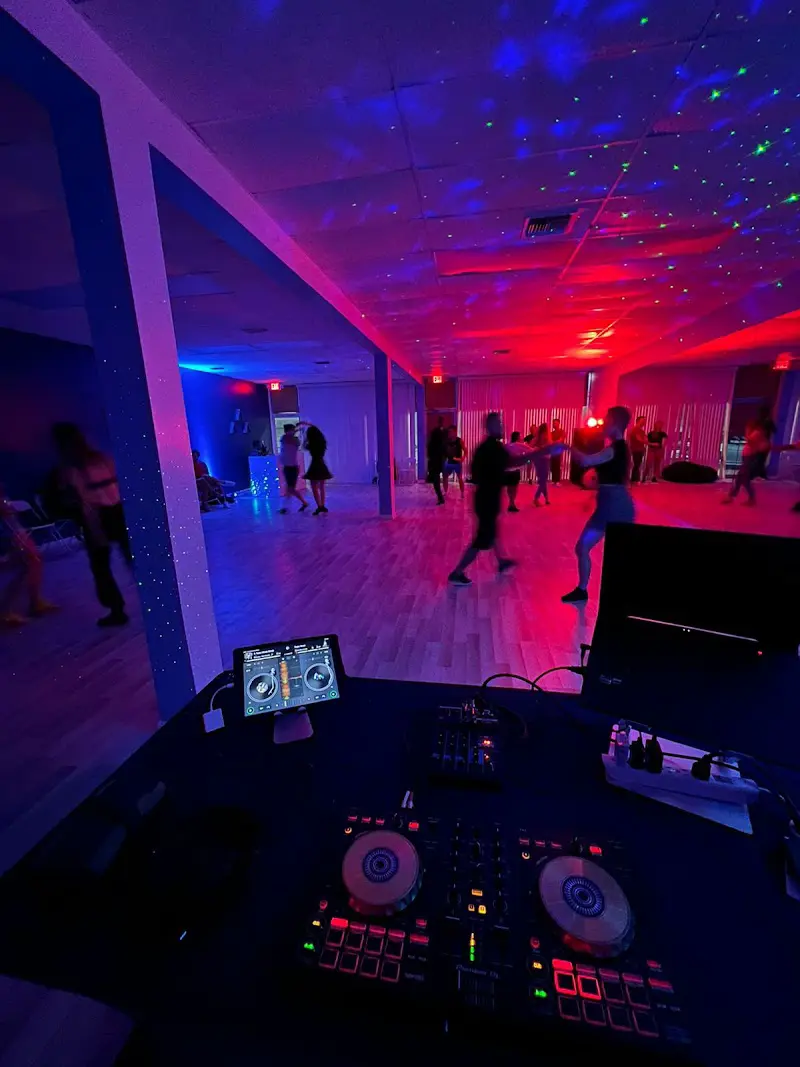 Zouk Miami: Zouk United Dance Studio - Dance Studio in Hallandale Beach, Florida