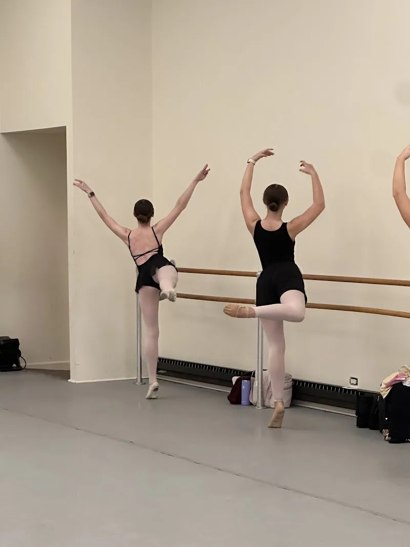 New Ballet Ensemble & School - Dance Studio in Memphis, Tennessee