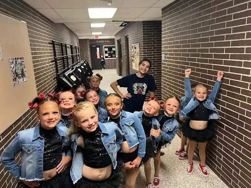 Steppin Out Dance & Tumbling Studio - Dance Studio in Pella, Iowa