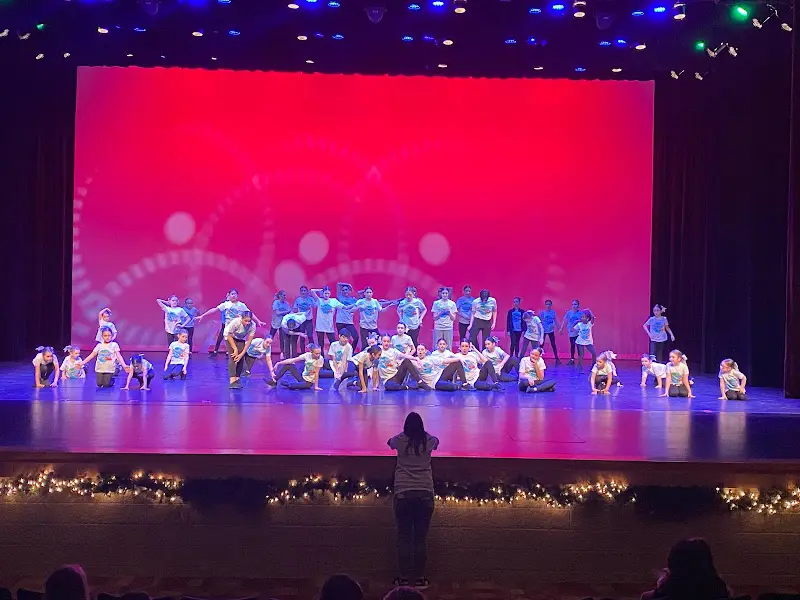 AKA Dance Studio - Dance Studio in Aurora, Illinois