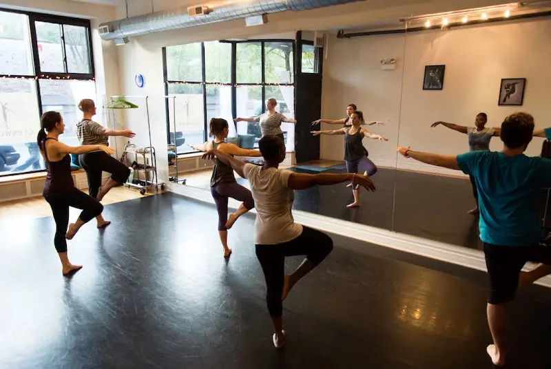 Glenwood Dance Studio - Dance Studio in Chicago, Illinois