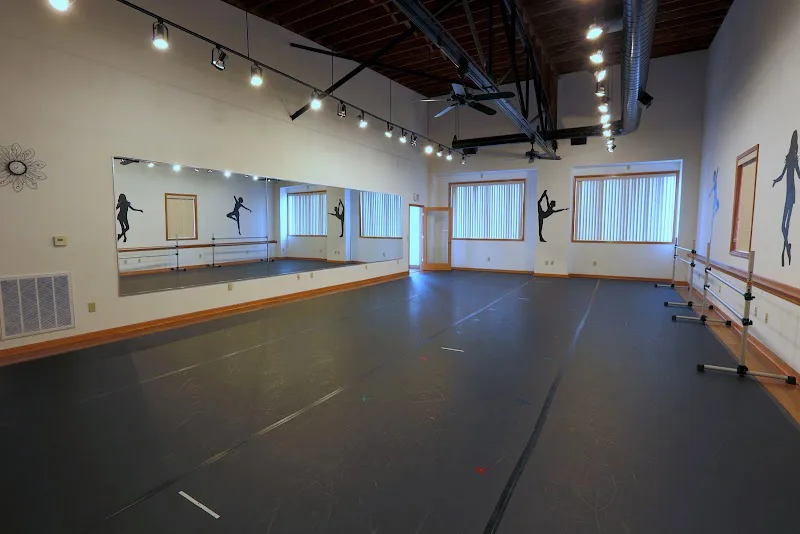 Rising Star Dance Academy, LLC - Dance Studio in Evansville, Wisconsin