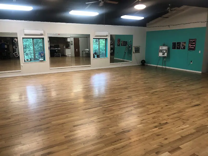 Susan's Ballroom Dance - Dance Studio in College Station, Texas