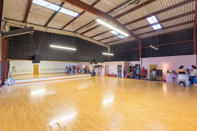 Kona Dance and Performing Arts - Dance Studio in Kealakekua, Hawaii