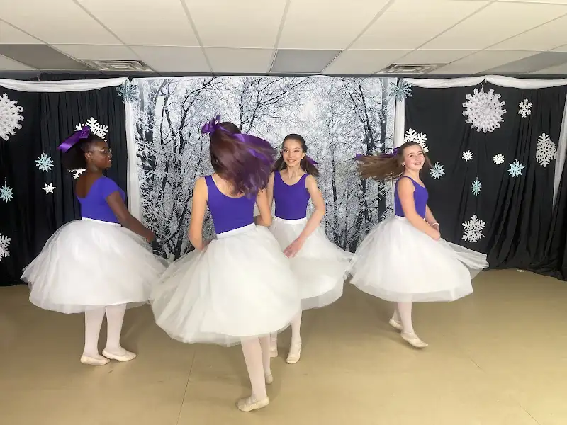 CoMMotion Dance Studio - Dance Studio in Germantown, Maryland