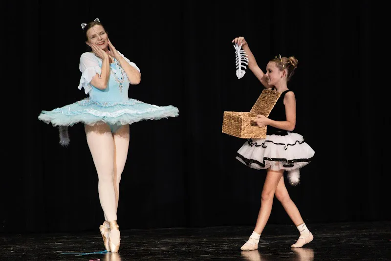 Clockwork Corps de Ballet - Dance Studio in Loogootee, Indiana