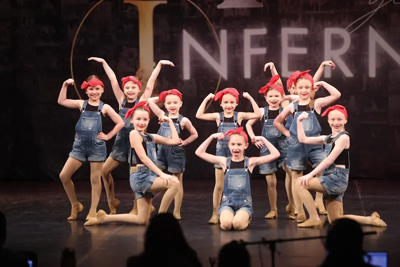 Expressive Dance Academy 2.0 - Dance Studio in Evansville, Indiana