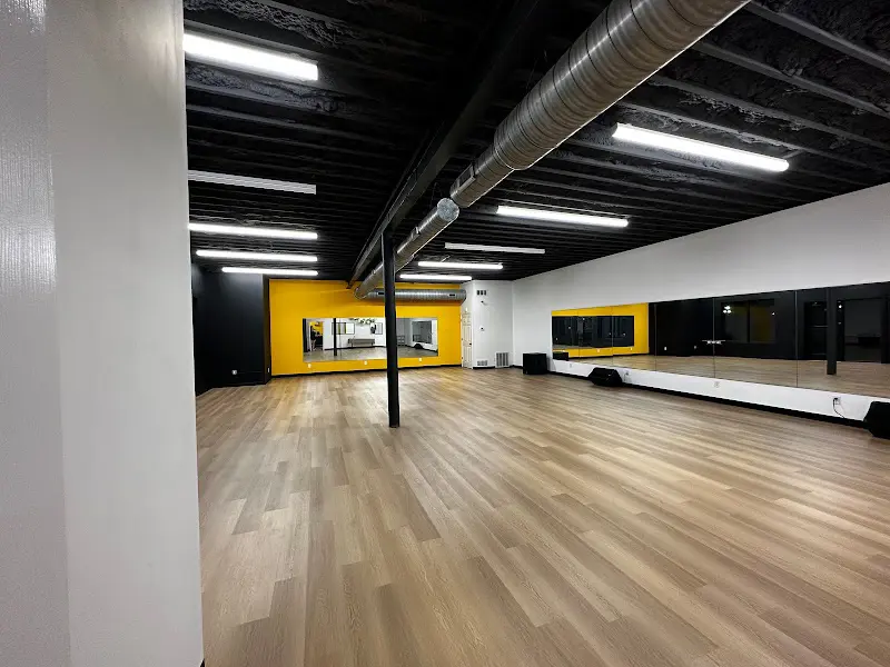 Crestview Studios - Dance Studio in Louisville, Kentucky