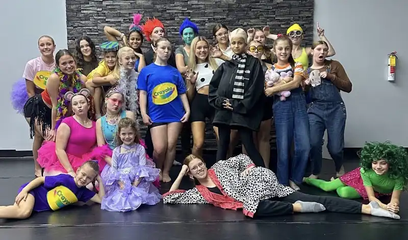 B-KNWN Elite Dance Company - Dance Studio in Lexington, Kentucky