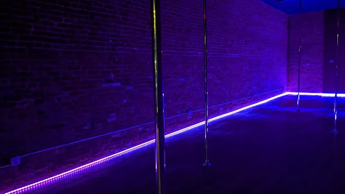 Oh Foxy Pole Dance Studio - Dance Studio in Cincinnati, Ohio