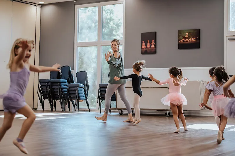 Step By Step Dance - Dance Studio in San Diego, California