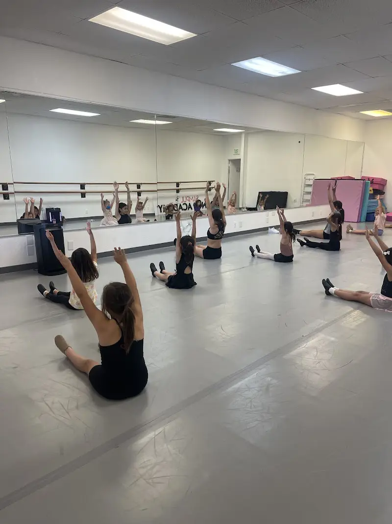 SAMPUL DANCE ACADEMY - Dance Studio in Los Angeles, California