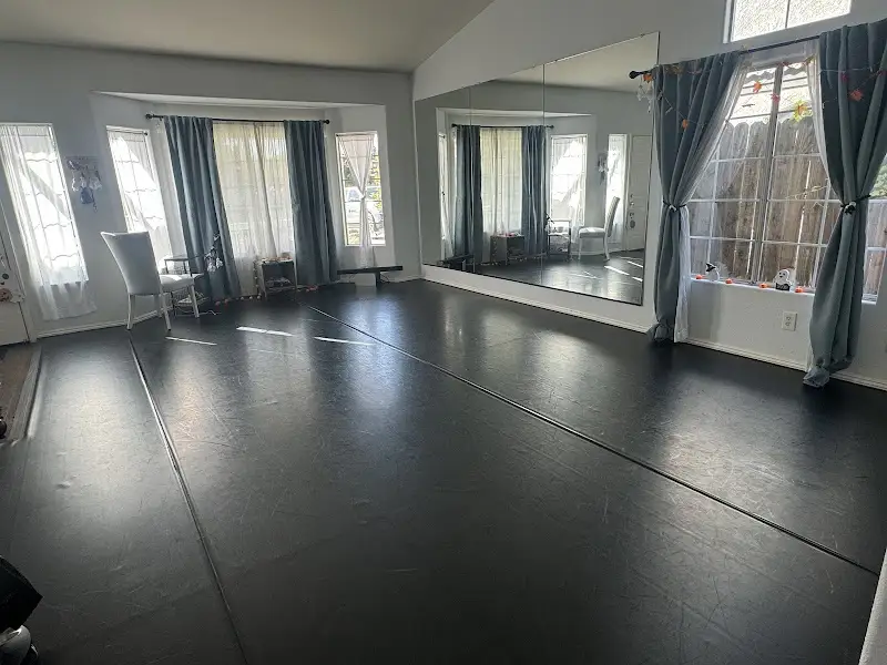 Sosa Creatives Dance Academy - Dance Studio in Bakersfield, California