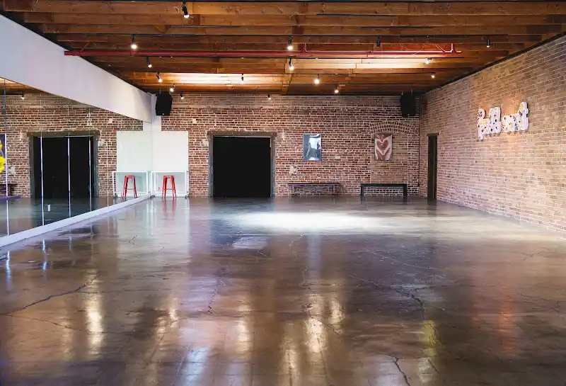 Full Out Studios - Dance Studio in Oakland, California