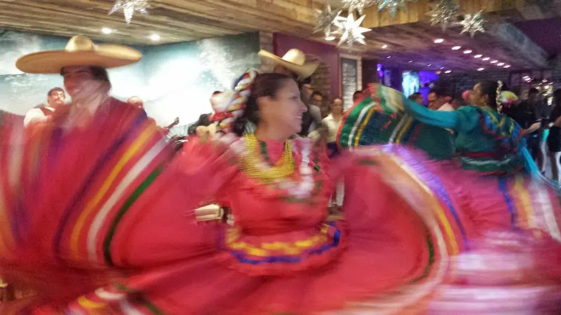 Muevete Dance Studio - Dance Studio in La Mesa, California