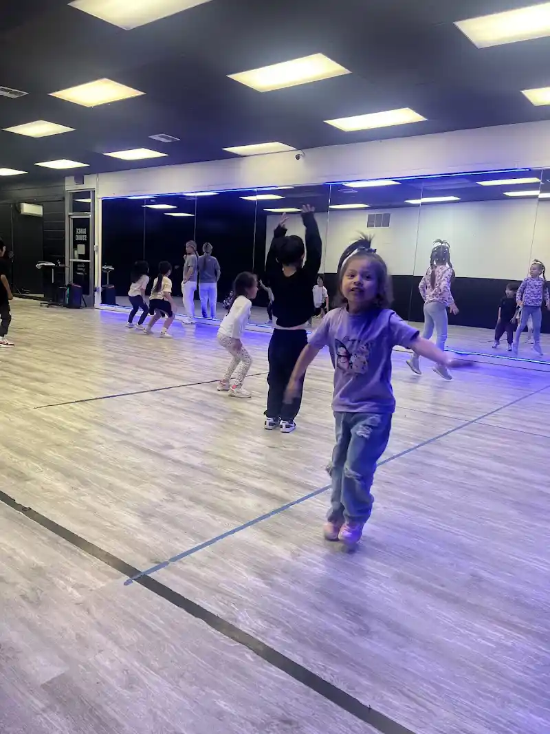 ACROSSERS Dance Academy, Santa Ana - Dance Studio in Santa Ana, California
