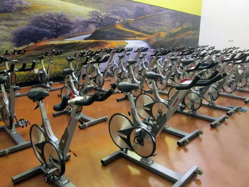 In-Shape Fitness - Dance Studio in Bakersfield, California