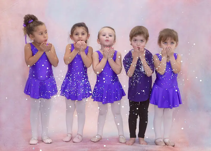 Blue Starz Dance & Theatre School - Kids Dance and Drama Classes - Toluca Lake - Dance Studio in Los Angeles, California